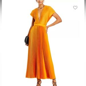 NWT L’IDEE PLEATED GALA GOWN (Amber) 🧡🍊🍑